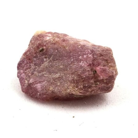 Stenar och mineraler. Rhodolit granat. 9,04 cent. Zambia.