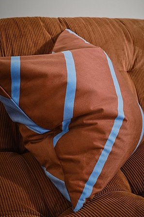 Jotex - Kussenhoes Van Velvet 50x50 Cm Bruin/blauw bruin/blauw - DYLAN - Koop Sierkussens & hoezen bij Jotex