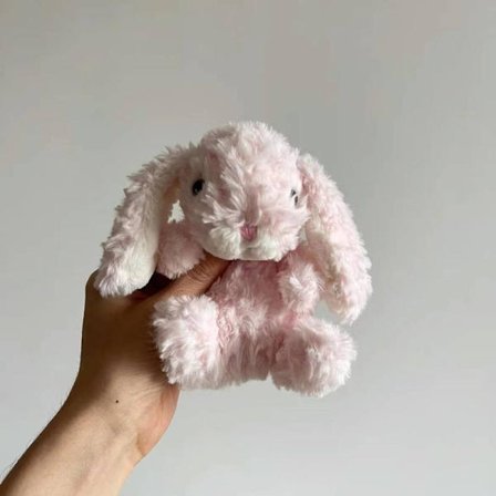 Jellycat kosedyr, mykt og komfortabelt, gave til barn, Valentinsdagen eller en samleobjekt, med en søt liten kanin i lys rosa.
