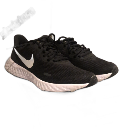 Ett par skor har aldrig andvends