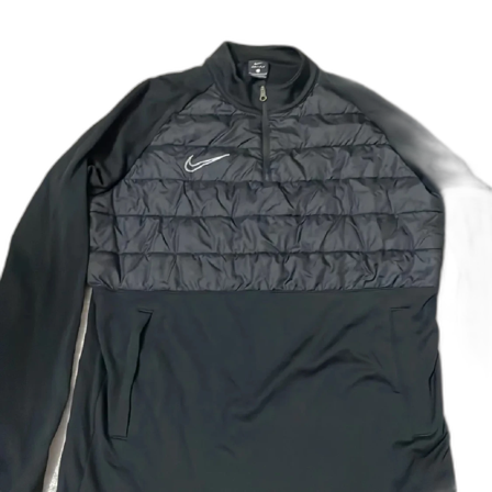 Svart Nike Dri-Fit half zip tröja