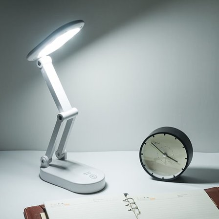 Hvit LED sammenleggbar bordlampe med dobbel modus dimming og tre-farget lys