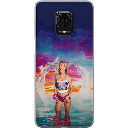 Kompatibelt Mobildeksel til Xiaomi Redmi Note 9S Blond kvinne i fargerik strandantrekk som leker i havet ved solnedgang