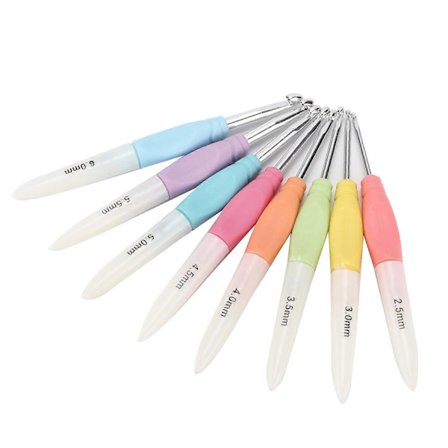 Crochet Hooks 8pcs Soft Anti-Slip Good Grip with Hood Knitting Needles Set for Weaving Home Use