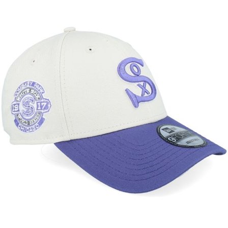 New Era - MLB Beige adjustable Keps - Chicago White Sox World Series Patch 9FORTY Ivory/Purple Adjustable @ Hatstore
