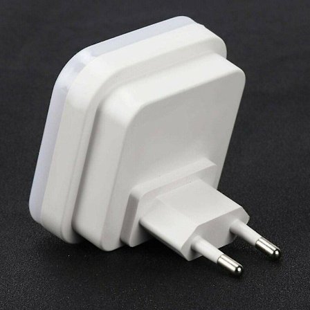 Almi 2x LED nattlys kaldhvit stikkontakt barnerom skumringsensor stikkontaktlampe gave