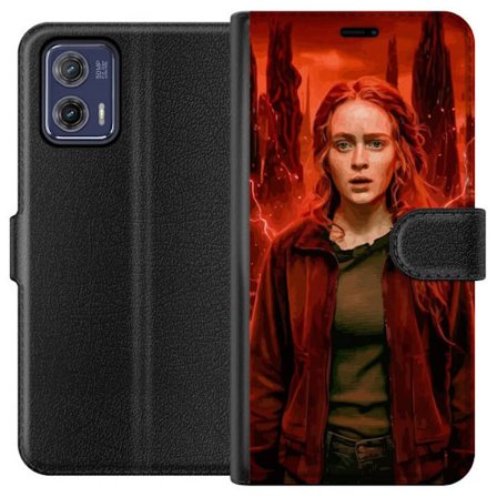 Kompatibelt Plånboksfodral till Motorola Moto G73 Porträtt av en ung kvinna med rött hår i en apokalyptisk landskap, röda blixtar och mörka klip