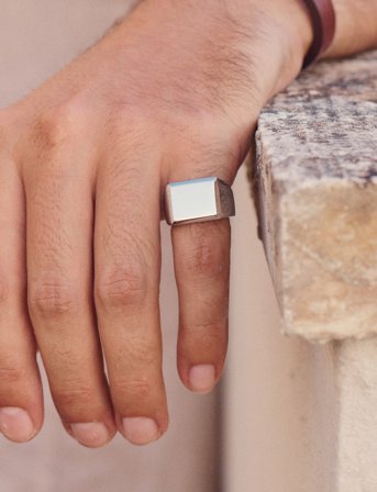 Edblad Cole Signet Ring - Silver - 20 MM