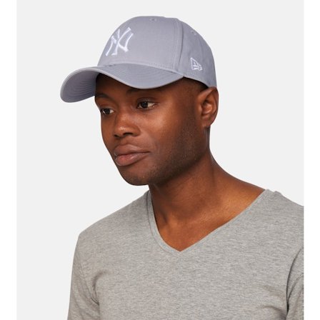 New Era - MLB Grå adjustable Caps - New York Yankees 9FORTY Basic Grey Adjustable @ Hatstore