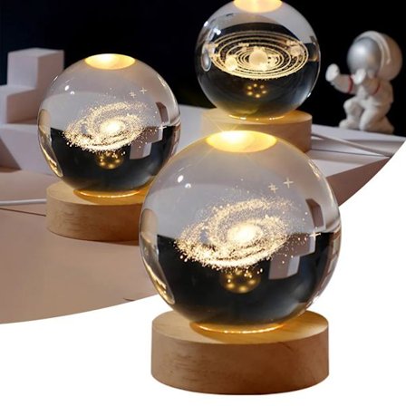 Dekorativt lys 3D krystalkugle med gravering indeni og varmt lys, galakse