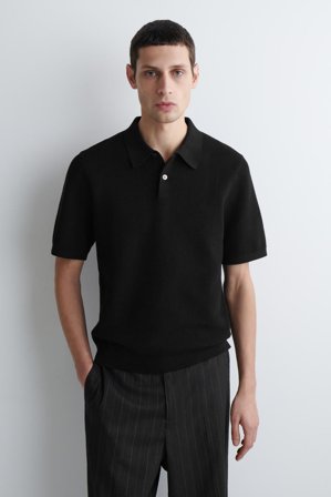 COS Männer Poloshirt Aus Baumwolle In Waffeloptik in Schwarz