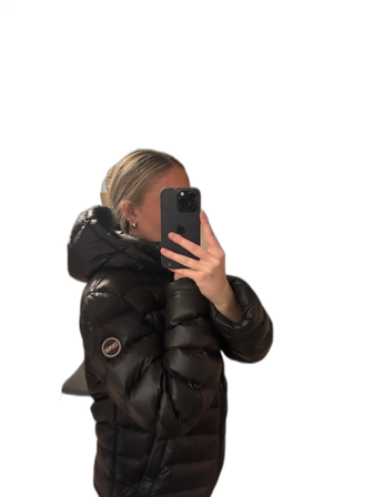 Svart dunjacka från Colmar
