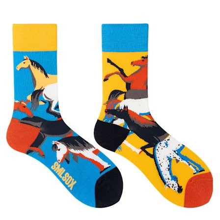 5 par Många stilar av AB-strumpor asymmetriska kreativa trendiga strumpor roliga par mandarinanka färgade mellanhöga strumpor