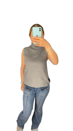 Grå ärmlös polotröja