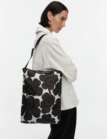 Marimekko Neat Crossbody Unikko M - Black - ONE SIZE