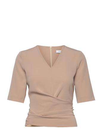 Kiera Blouse Beige Andiata