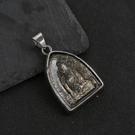 Buddha-riipus, kaari leikkaus etninen tyyli kaunis käytännöllinen ruostumaton teräs korut amuletti koriste lahjat Tathagata