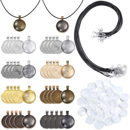 95 kpl tekojalokivikehyksen riipustelineet Tyhjät alustan riipus kirkkaat