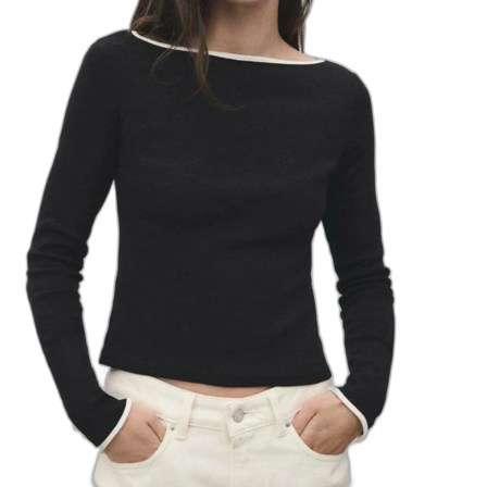 Svart långärmad topp med vita detaljer