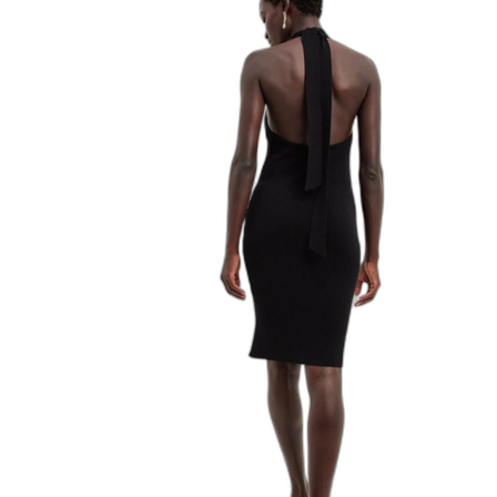 Svart klänning med öppen rygg och knyt runt om halsen