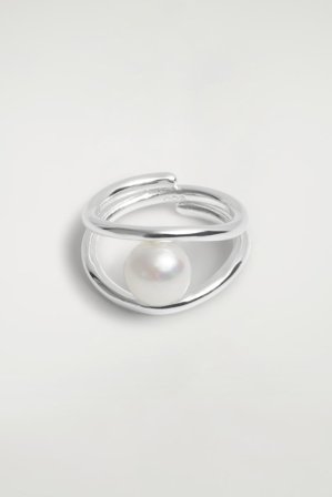 COS Women's Floating-Pearl Ring in Silver-coloured
