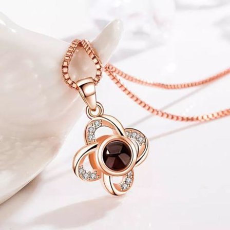 Projection necklace - rose gold color