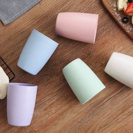 Håndtaksløse kopper, uknuselige gjenbrukbare kopper,