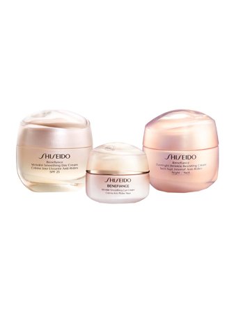 Shiseido Benefiance Set cont.: Wrinkle Smoothing Day Cream 50ml SPF 25 + Overnight Wrinkle Smoothing Cream 50 ml + Wrinkle Smoothing Eye Cream 15 ml 