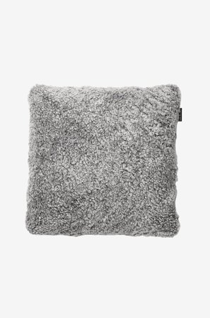 Skinnwille - Putetrekk saueskinn Curly - Grå - Pynteputer & putetrekk - Fra Homeroom