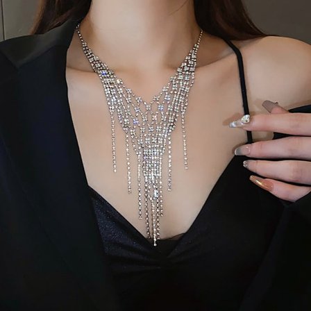 Zirkon vatten droppe choker halsband, lätt lyx, nisch high-end, krage, höst- och vinterklänning, mångsidigt temperament tillbehör