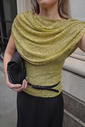 Michaela Delér x NA-KD - Topp med kappe og perler - Nyttårstopper - Grønn - XS