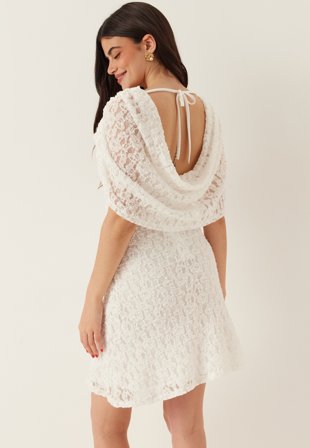 Bubbleroom - Drapy Cape Lace Dress - Offwhite - Kläder