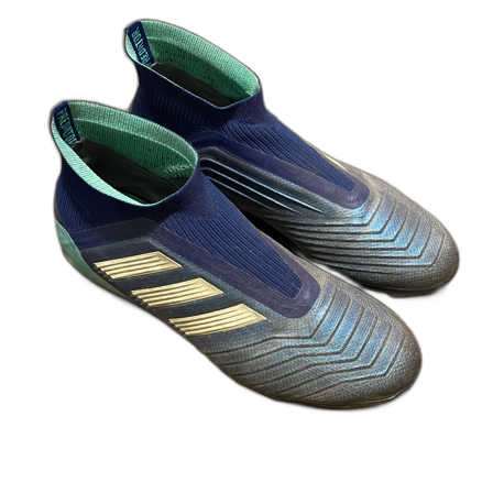 Adidas Predator Fotbollsko