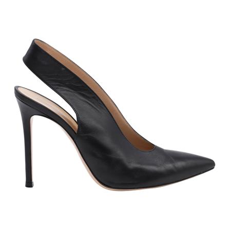 Gianvito Rossi Pre-owned, Gianvito Rossi Delta Slingback Pumps in Black Leather Zwart, Dames, Maat:38 EU,leer