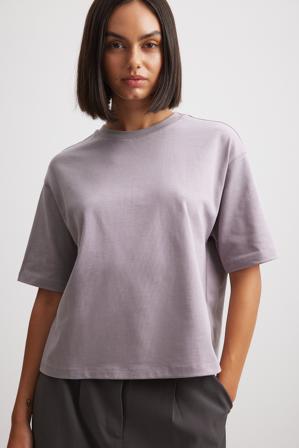 NA-KD - Firkantet kraftig t-skjorte - T-Shirts - Lilla - X-Small