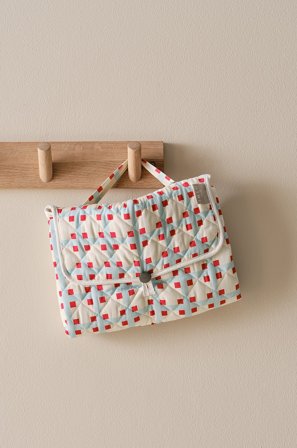 Jotex - Stelleteppe Bærbar Rød/blå - LUTZ - Kjøp Babynests hos Jotex