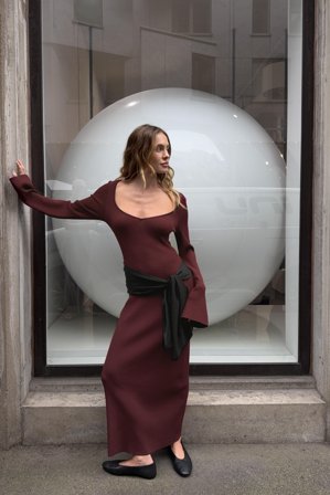 NA-KD Fine Knitted Trumpet Sleeve Midi Dress - Robes de Noël - Burgundy - S (EU 34-36)