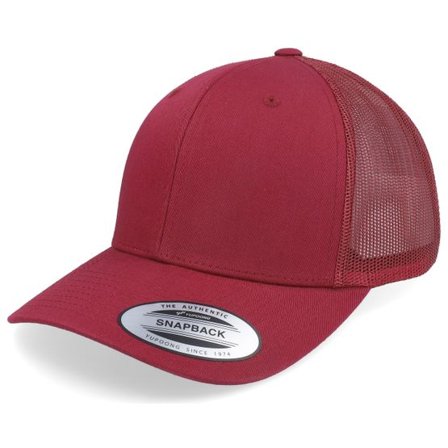 Yupoong - Röd trucker Keps - Cranberry Trucker @ Hatstore
