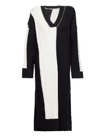 Fossveien Knit Dress 22-02 Patterned HOLZWEILER