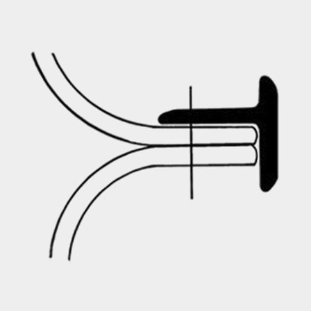 Skarvstycke grå plast för radial 40 fenderlist