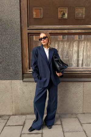 NA-KD Pantalon large à taille mi-haute et revers - Pantalon cigarette - Bleu Marine - EU 44