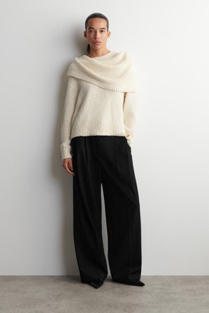 COS Layered Shawl Merino-Cashmere Jumper in White - Women