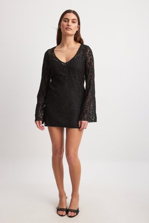 Claire Rose x NA-KD Lace Mini Dress - Partykleider - Schwarz - EU 36