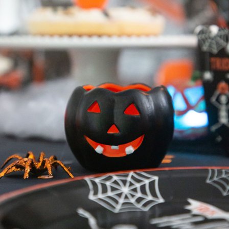 Halloweenkurpitsa Kynttilälyhty Pieni Musta