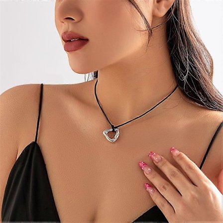 Ingemark Vintage Svart Läder Fläta Vax Sladd Kedja Halsband för Kvinnor Goth Urholkad Kärlek Hjärta Hänge Choker Y2k Smycken Nytt