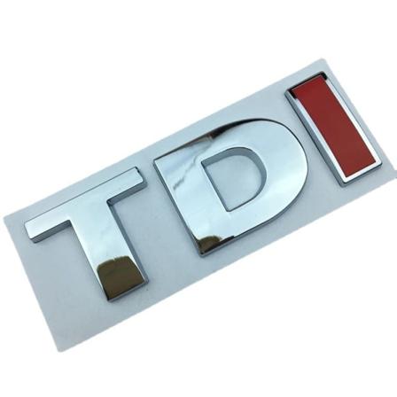 Sopii Volkswagenin muokattuihin metalliautotarroihin, TDI-auton logo, sivulogo, takalogo, keskiverkon logo, urheilusiirtym logo