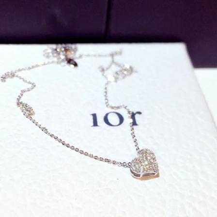 Lyx Bling AAA Zirkon Kärlek Hjärtform Halsband Hög kvalitet Utsökt Feminia Kvinnor Choker Bröllop Smycken Bröllopshänge Silver