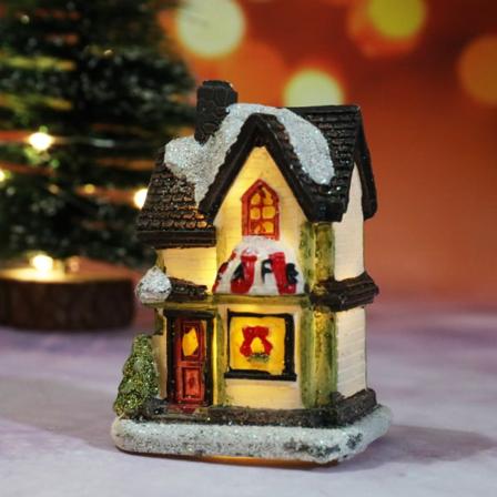 1 stk. Juleby Scene Borddekorationer (5,5*4,5*8cm)