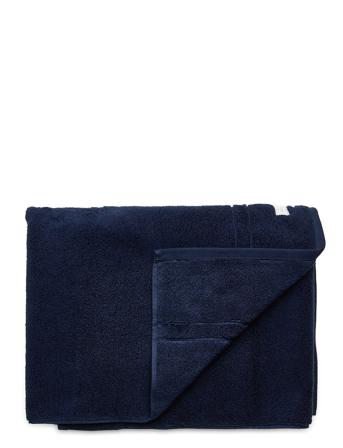Premium Towel 70X140 Home Textiles Bathroom Textiles Towels & Bath Towels Blå GANT