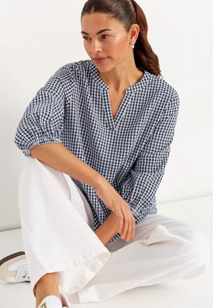 Cellbes of Sweden - Smårutete bluse i seersucker i blå for damer i størrelse 50/52